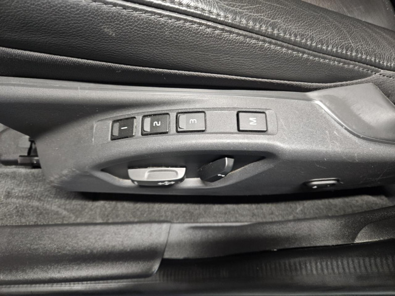 Photo 41 de l'offre de VOLVO XC60 2.0 D4 190 MOMENTUM GEARTRONIC à 23990€ chez MKP Distribution