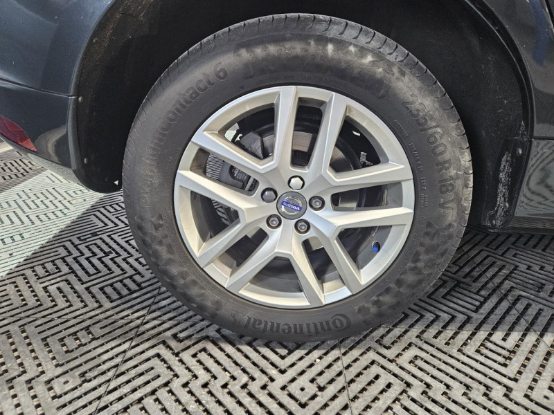 Photo 50 de l'offre de VOLVO XC60 2.0 D4 190 MOMENTUM GEARTRONIC à 23990€ chez MKP Distribution