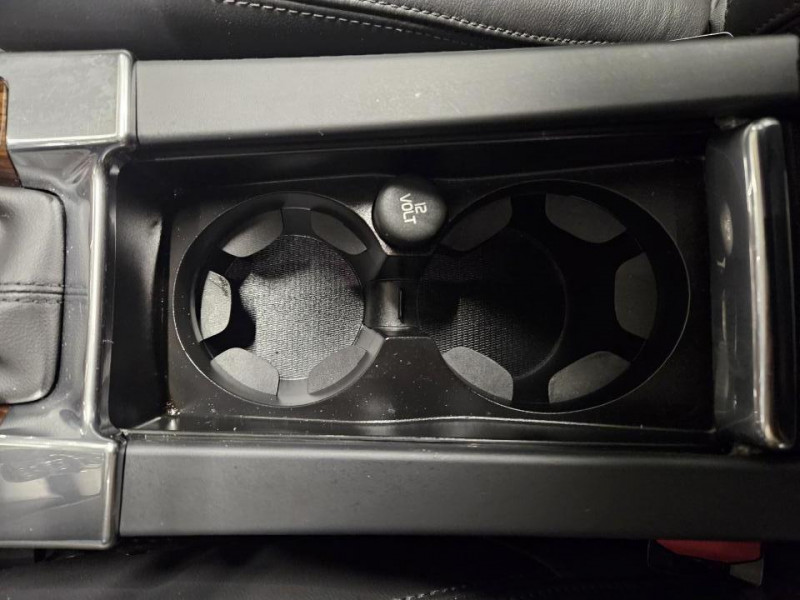 Photo 34 de l'offre de VOLVO XC60 2.0 D4 190 MOMENTUM GEARTRONIC à 23990€ chez MKP Distribution