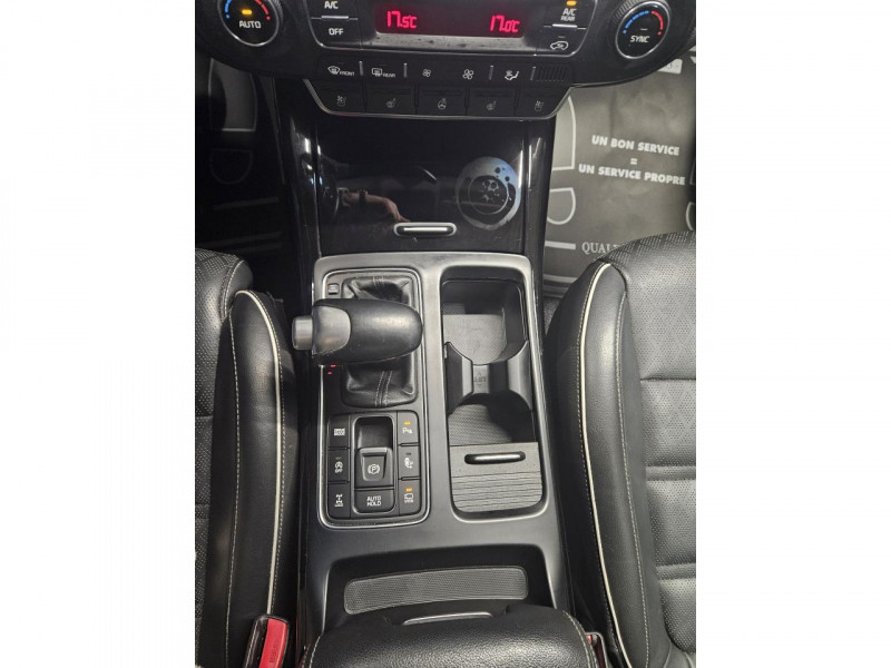 Photo 29 de l'offre de KIA SORENTO 2.2 CRDI 200  AWD GT-Line  BVA8 à 29990€ chez MKP Distribution