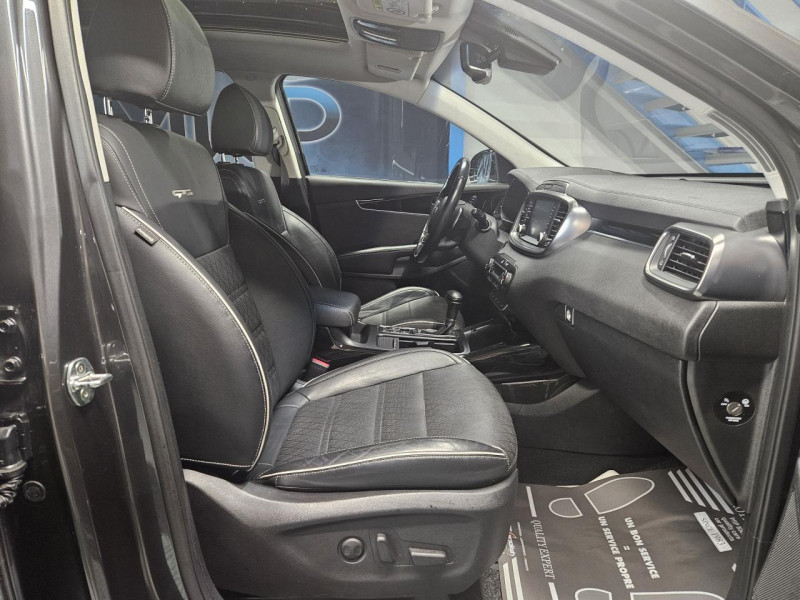 Photo 15 de l'offre de KIA SORENTO 2.2 CRDI 200  AWD GT-Line  BVA8 à 29990€ chez MKP Distribution