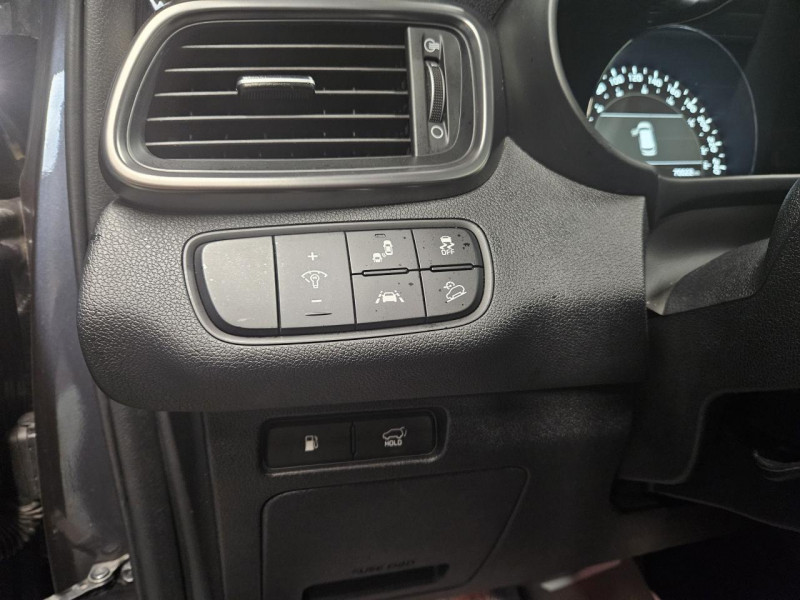 Photo 24 de l'offre de KIA SORENTO 2.2 CRDI 200  AWD GT-Line  BVA8 à 29990€ chez MKP Distribution