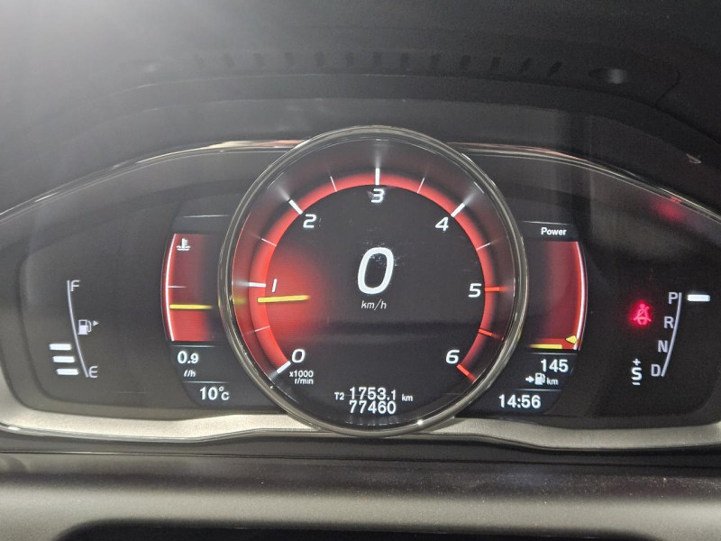 Photo 18 de l'offre de VOLVO XC60 2.0 D4 190 MOMENTUM GEARTRONIC à 23990€ chez MKP Distribution