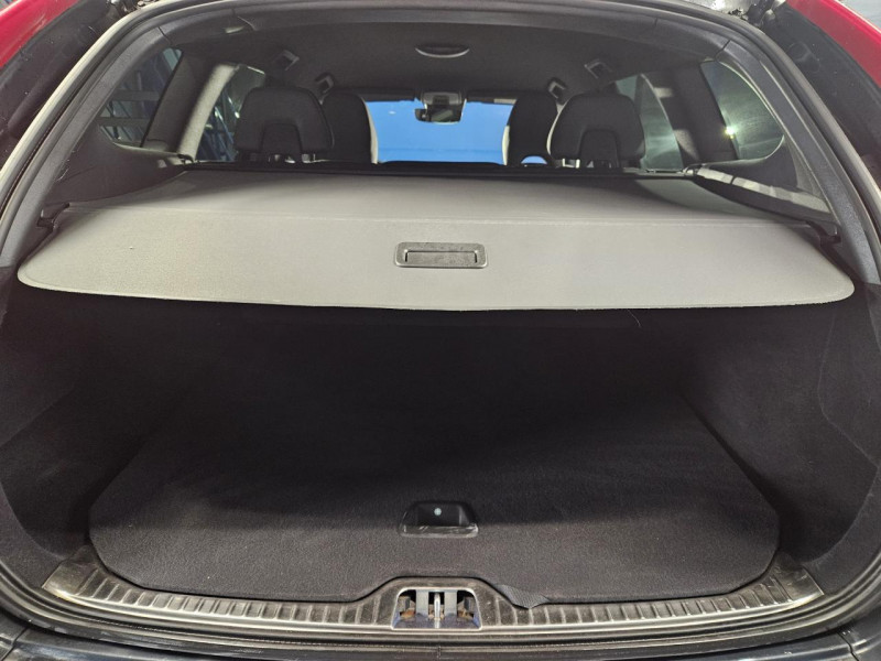 Photo 9 de l'offre de VOLVO XC60 2.0 D4 190 MOMENTUM GEARTRONIC à 23990€ chez MKP Distribution