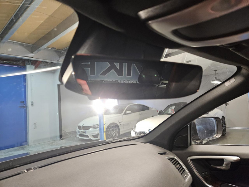 Photo 39 de l'offre de VOLVO XC60 2.0 D4 190 MOMENTUM GEARTRONIC à 23990€ chez MKP Distribution