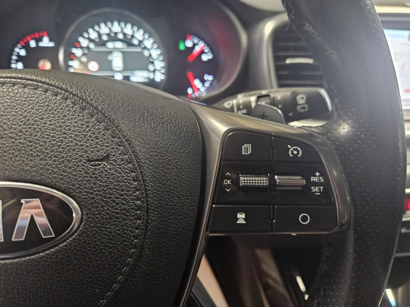 Photo 21 de l'offre de KIA SORENTO 2.2 CRDI 200  AWD GT-Line  BVA8 à 29990€ chez MKP Distribution