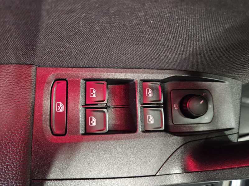 Photo 41 de l'offre de SEAT ARONA 1.0 TSI 110 FR BVM5  à 14490€ chez MKP Distribution