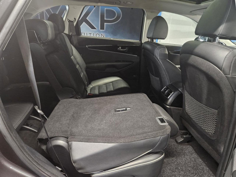 Photo 34 de l'offre de KIA SORENTO 2.2 CRDI 200  AWD GT-Line  BVA8 à 29990€ chez MKP Distribution