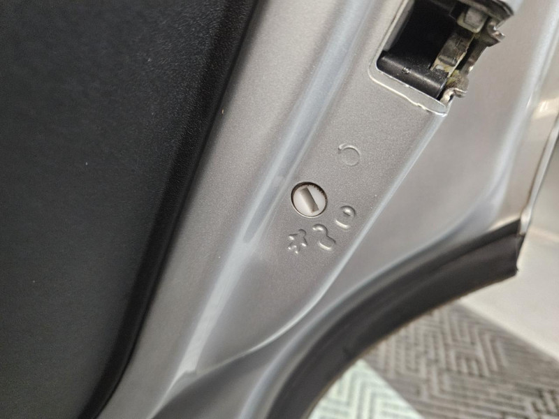 Photo 45 de l'offre de FIAT 500X 1.4 MULTIAIR 140 CROSS  140 BVM à 12990€ chez MKP Distribution