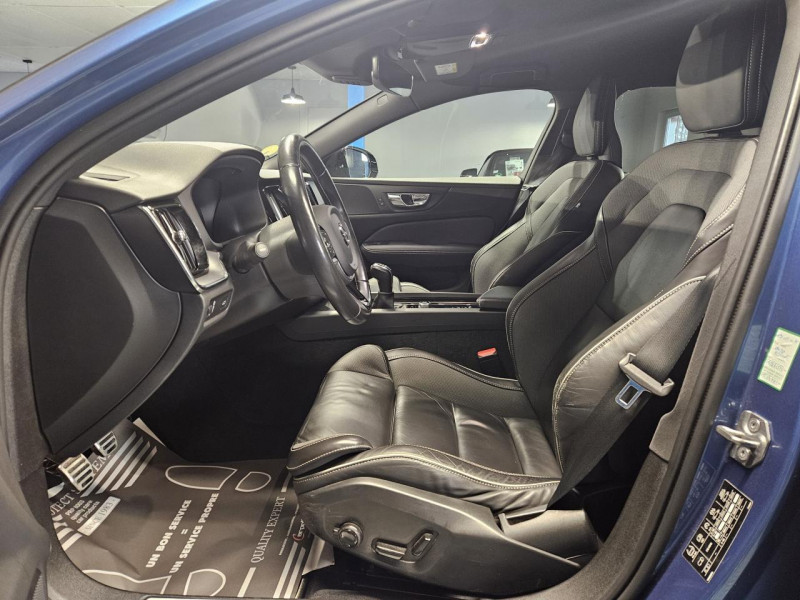 Photo 14 de l'offre de VOLVO V60 2.0 D3 150 R-Design BVM6 à 23490€ chez MKP Distribution