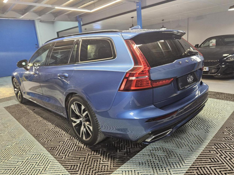 Photo 3 de l'offre de VOLVO V60 2.0 D3 150 R-Design BVM6 à 23490€ chez MKP Distribution