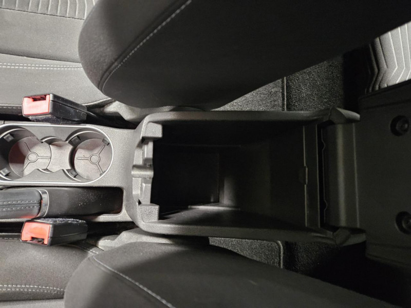 Photo 29 de l'offre de FORD FIESTA 1.0 ECOBOOST 100 EDITION BVM5 à 8990€ chez MKP Distribution