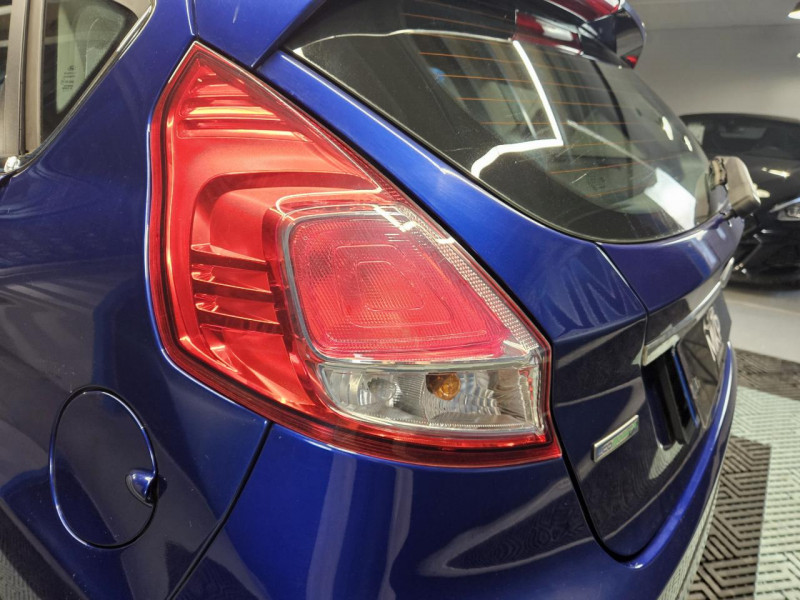 Photo 44 de l'offre de FORD FIESTA 1.0 ECOBOOST 100 EDITION BVM5 à 8990€ chez MKP Distribution
