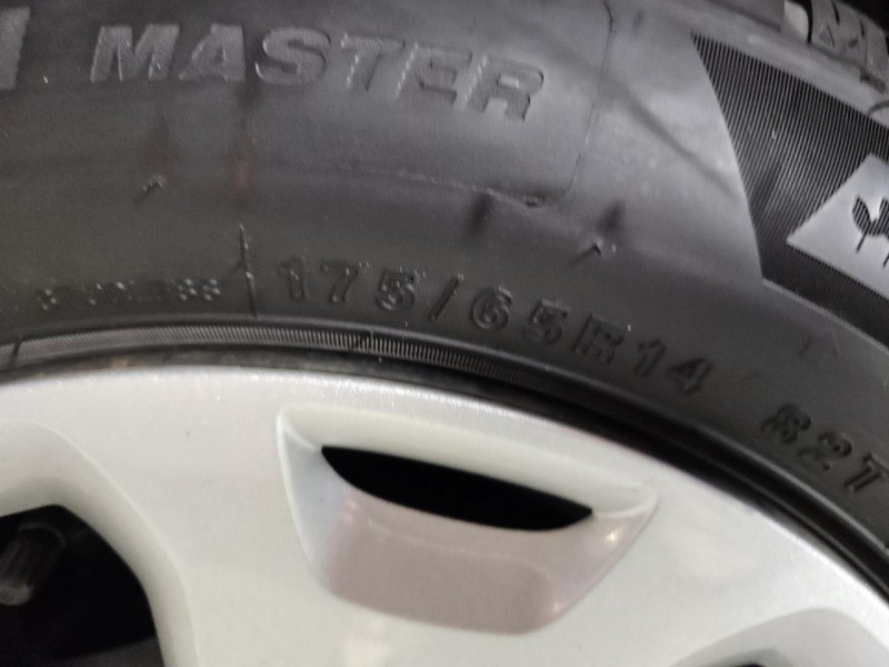 Photo 43 de l'offre de FORD FIESTA 1.0 ECOBOOST 100 EDITION BVM5 à 8990€ chez MKP Distribution