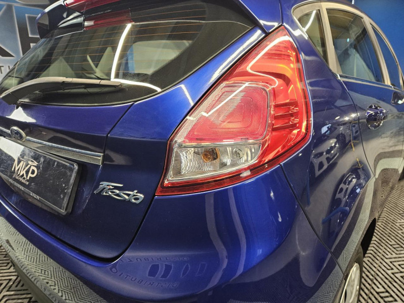 Photo 45 de l'offre de FORD FIESTA 1.0 ECOBOOST 100 EDITION BVM5 à 8990€ chez MKP Distribution
