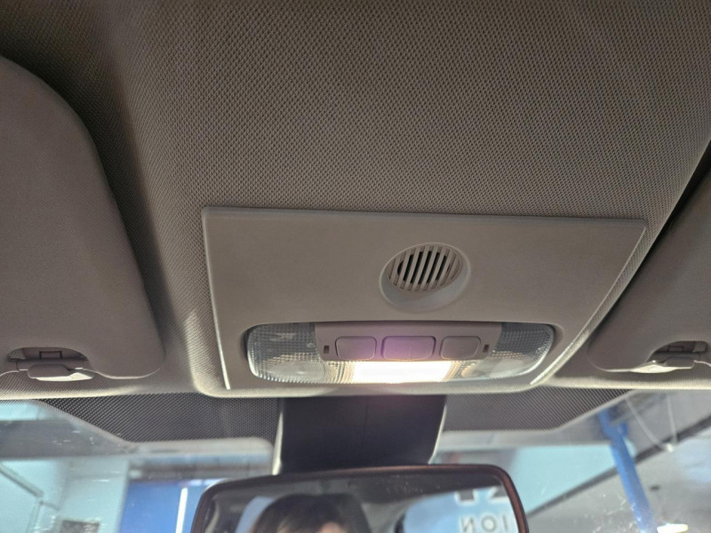 Photo 32 de l'offre de FORD FIESTA 1.0 ECOBOOST 100 EDITION BVM5 à 8990€ chez MKP Distribution