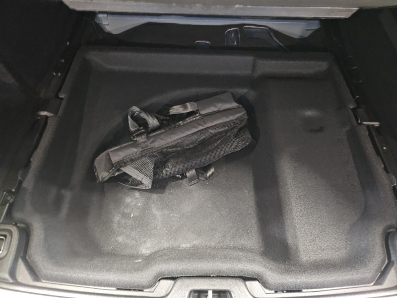 Photo 10 de l'offre de VOLVO V60 2.0 D3 150 R-Design BVM6 à 23490€ chez MKP Distribution