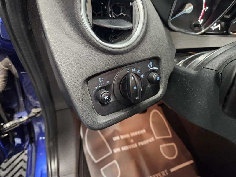Photo 21 de l'offre de FORD FIESTA 1.0 ECOBOOST 100 EDITION BVM5 à 8990€ chez MKP Distribution