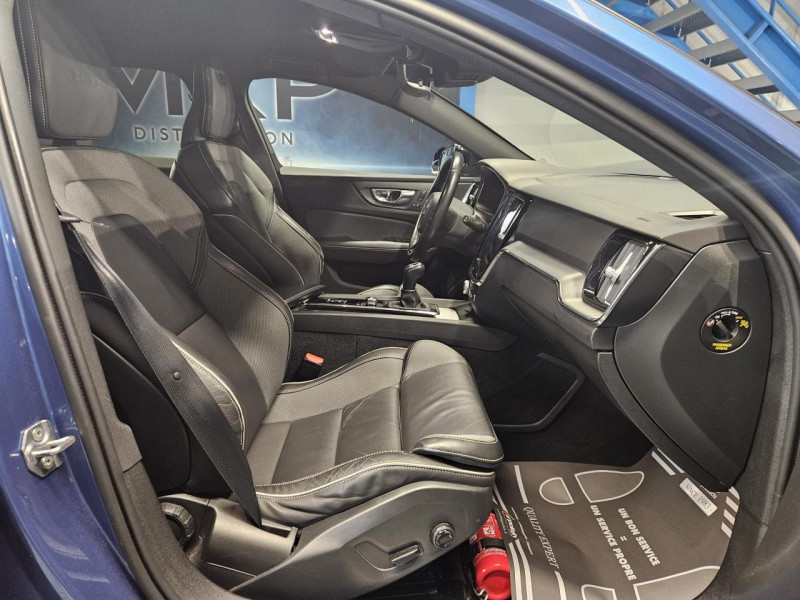 Photo 15 de l'offre de VOLVO V60 2.0 D3 150 R-Design BVM6 à 23490€ chez MKP Distribution
