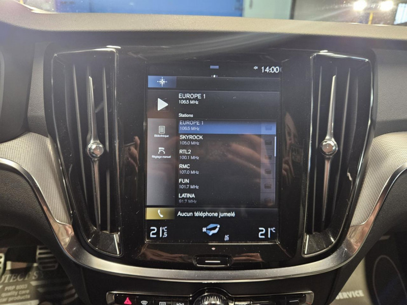 Photo 27 de l'offre de VOLVO V60 2.0 D3 150 R-Design BVM6 à 23490€ chez MKP Distribution