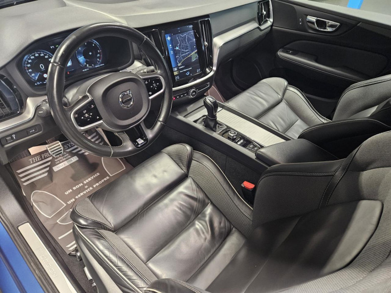 Photo 13 de l'offre de VOLVO V60 2.0 D3 150 R-Design BVM6 à 23490€ chez MKP Distribution