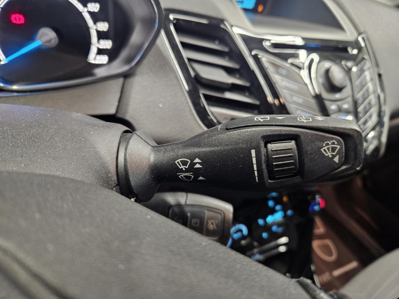Photo 20 de l'offre de FORD FIESTA 1.0 ECOBOOST 100 EDITION BVM5 à 8990€ chez MKP Distribution