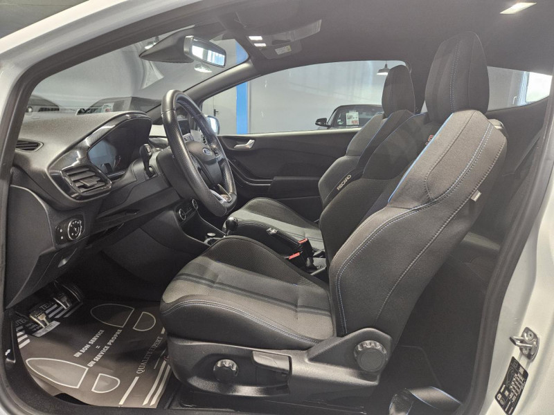 Photo 13 de l'offre de FORD FIESTA ST 1.5 ECOBOOST 200 ST PACK BVM6 à 19990€ chez MKP Distribution