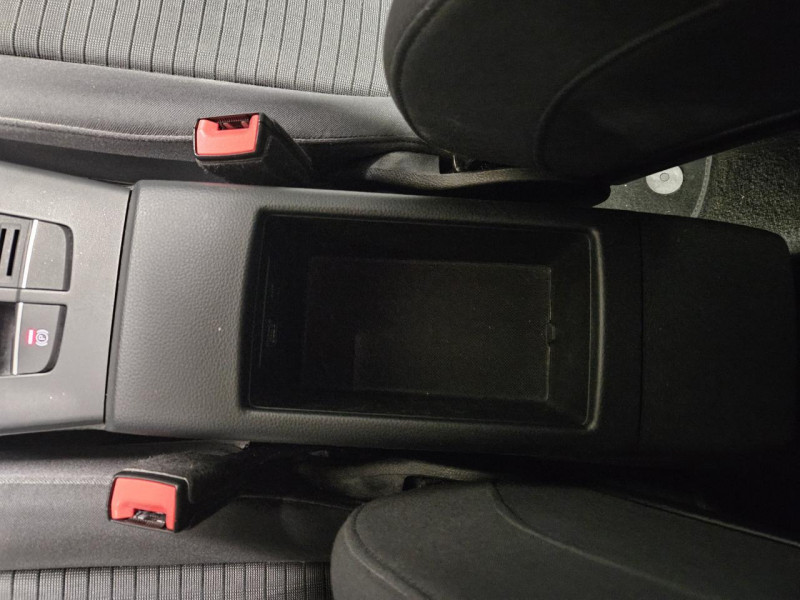 Photo 34 de l'offre de AUDI A3 SPORTBACK 1.5 35 TFSI 150 SPORT + PACK S-LINE à 17990€ chez MKP Distribution