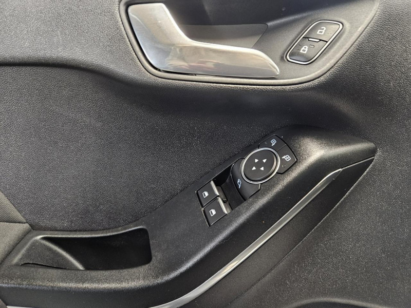 Photo 48 de l'offre de FORD FIESTA ST 1.5 ECOBOOST 200 ST PACK BVM6 à 19990€ chez MKP Distribution