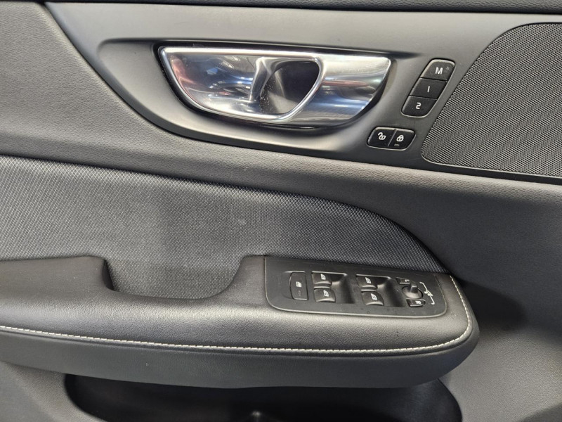 Photo 50 de l'offre de VOLVO V60 2.0 D3 150 R-Design BVM6 à 23490€ chez MKP Distribution