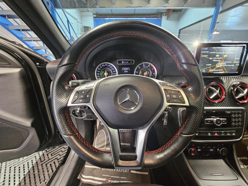 Photo 18 de l'offre de MERCEDES-BENZ CLASSE A A45 AMG 2.0 360 4-Matic 7-G DCT à 23990€ chez MKP Distribution