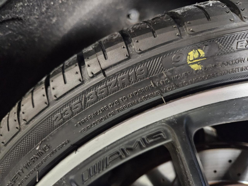 Photo 50 de l'offre de MERCEDES-BENZ CLASSE A A45 AMG 2.0 360 4-Matic 7-G DCT à 23990€ chez MKP Distribution