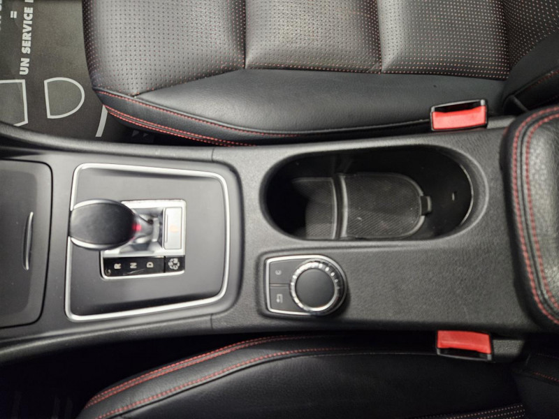 Photo 35 de l'offre de MERCEDES-BENZ CLASSE A A45 AMG 2.0 360 4-Matic 7-G DCT à 23990€ chez MKP Distribution