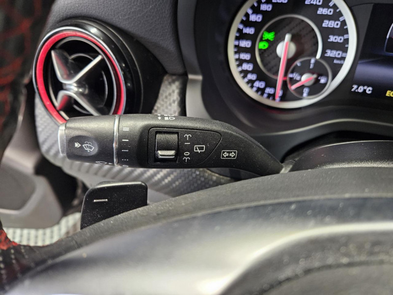 Photo 21 de l'offre de MERCEDES-BENZ CLASSE A A45 AMG 2.0 360 4-Matic 7-G DCT à 23990€ chez MKP Distribution