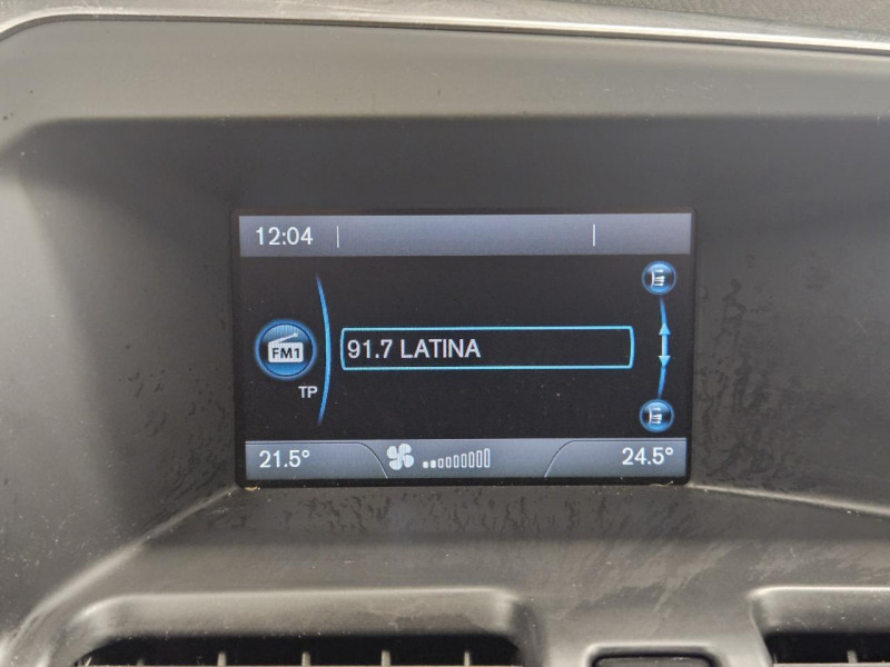 Photo 28 de l'offre de VOLVO XC60 2.0 D3 136 Momentum BVM6 à 17990€ chez MKP Distribution