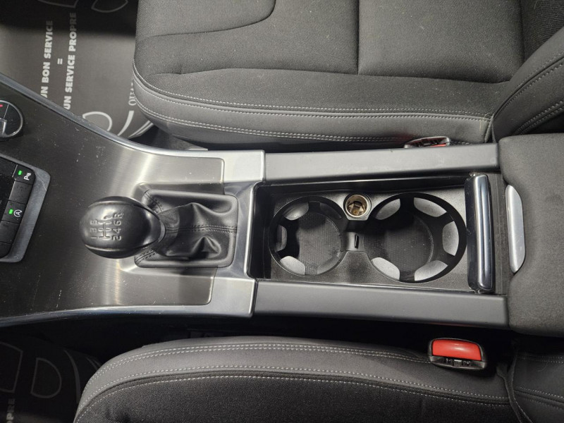 Photo 32 de l'offre de VOLVO XC60 2.0 D3 136 Momentum BVM6 à 17990€ chez MKP Distribution