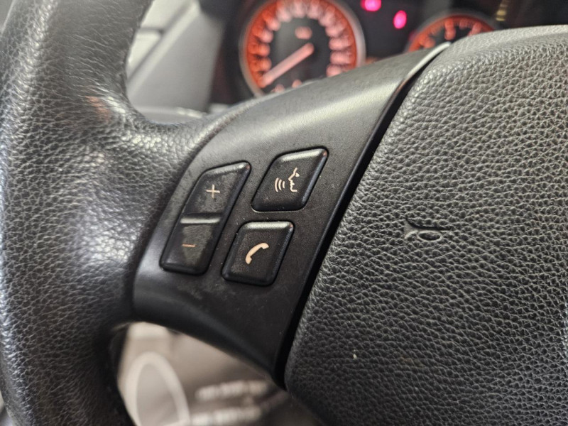 Photo 20 de l'offre de BMW X1 2.0 sDrive18i 136  CONFORT BVM6 à 10990€ chez MKP Distribution