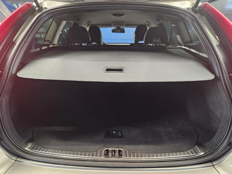 Photo 9 de l'offre de VOLVO XC60 2.0 D3 136 Momentum BVM6 à 17990€ chez MKP Distribution