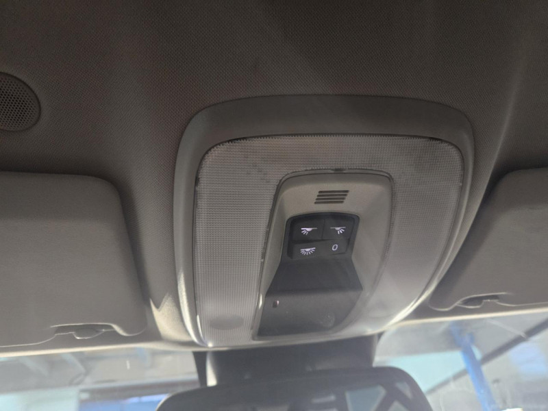 Photo 37 de l'offre de VOLVO XC60 2.0 D3 136 Momentum BVM6 à 17990€ chez MKP Distribution