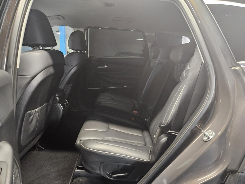 Photo 16 de l'offre de HYUNDAI SANTA FE 1.6 T-GDi Hybrid PHEV 265 BVA Executive à 29990€ chez MKP Distribution
