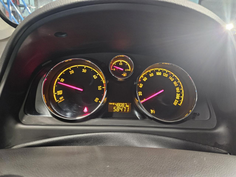 Photo 18 de l'offre de OPEL ANTARA 2.2 CDTI 163 Cosmo Pack BVM6 à 11490€ chez MKP Distribution