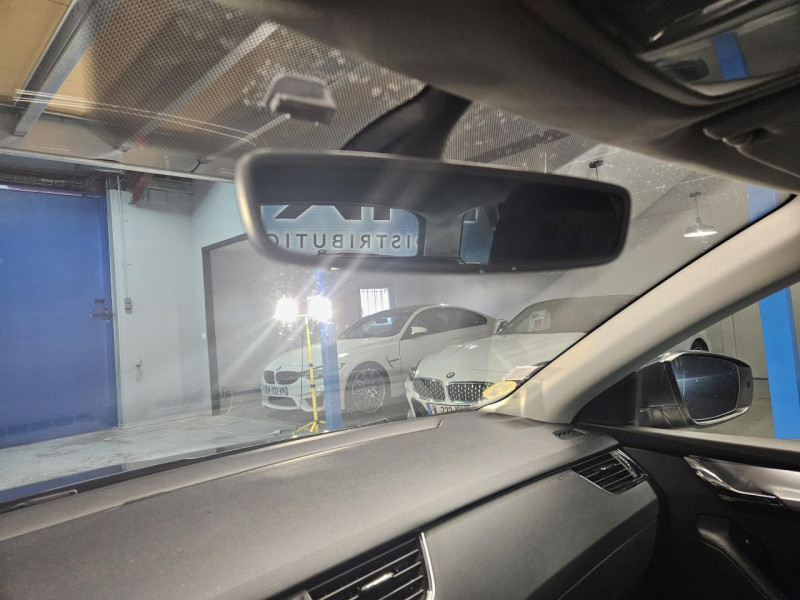 Photo 46 de l'offre de SKODA OCTAVIA 1.6 TDI  116 Business DSG à 12990€ chez MKP Distribution