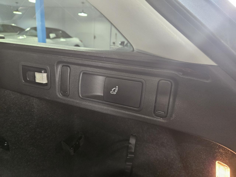 Photo 41 de l'offre de SKODA OCTAVIA 1.6 TDI  116 Business DSG à 12990€ chez MKP Distribution