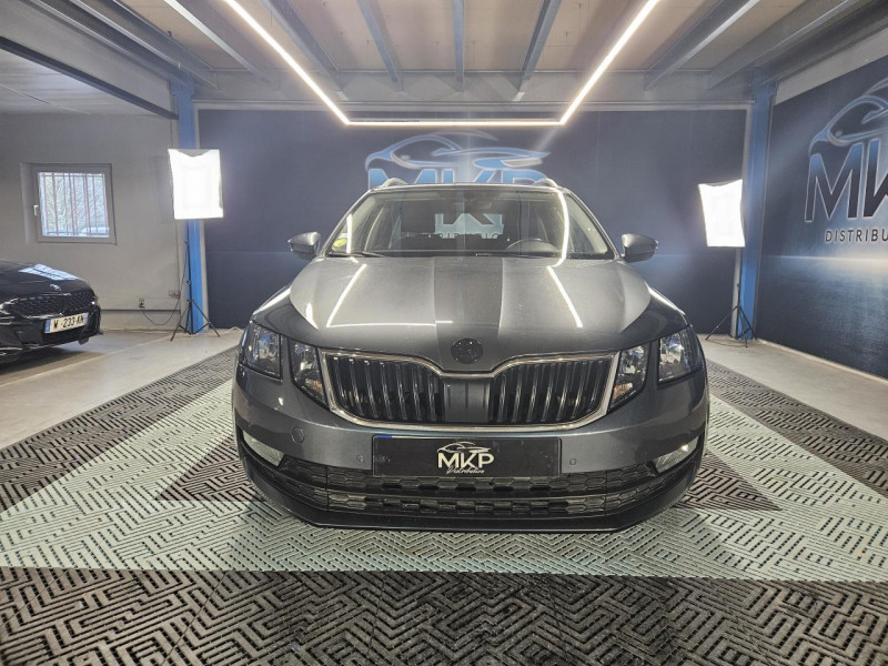 Photo 8 de l'offre de SKODA OCTAVIA 1.6 TDI  116 Business DSG à 12990€ chez MKP Distribution