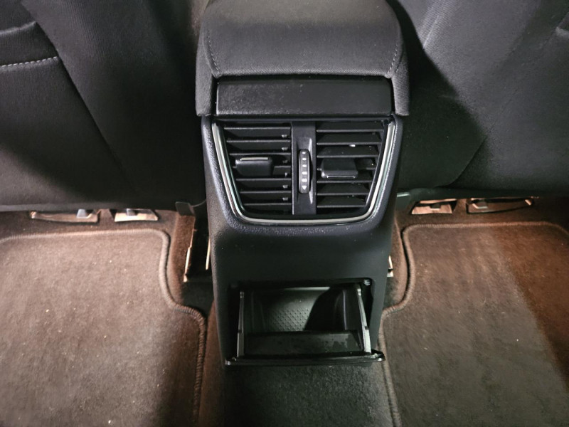 Photo 43 de l'offre de SKODA OCTAVIA 1.6 TDI  116 Business DSG à 12990€ chez MKP Distribution