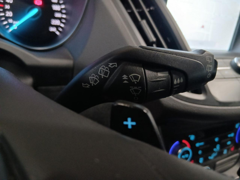 Photo 23 de l'offre de FORD KUGA 2.0 TDCi 180 AWD Titanium BVA à 15990€ chez MKP Distribution