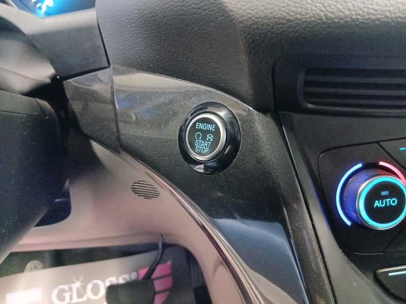 Photo 40 de l'offre de FORD KUGA 2.0 TDCi 180 AWD Titanium BVA à 15990€ chez MKP Distribution