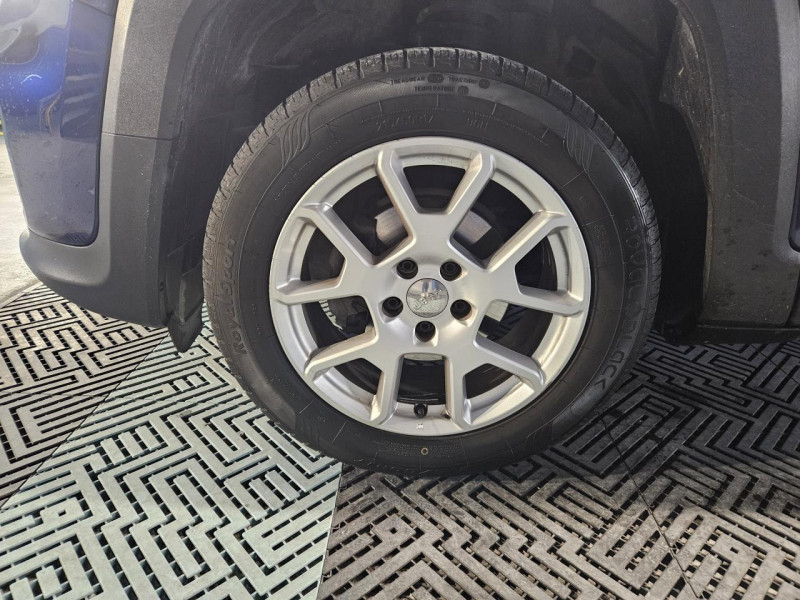 Photo 46 de l'offre de JEEP RENEGADE 1.0 GSE 120 4x2  Limited BVM à 12490€ chez MKP Distribution