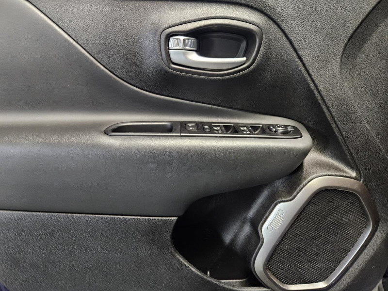 Photo 45 de l'offre de JEEP RENEGADE 1.0 GSE 120 4x2  Limited BVM à 12490€ chez MKP Distribution
