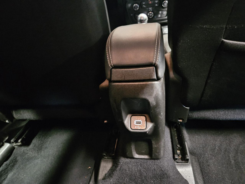 Photo 34 de l'offre de JEEP RENEGADE 1.0 GSE 120 4x2  Limited BVM à 12490€ chez MKP Distribution